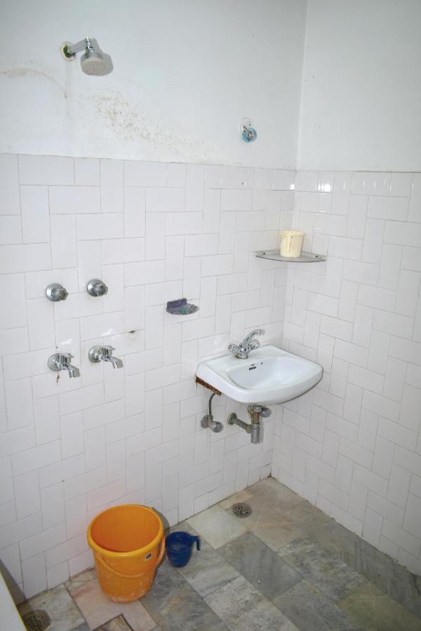 Sandhya Guest House Varanasi Near Ganga River ภายนอก รูปภาพ