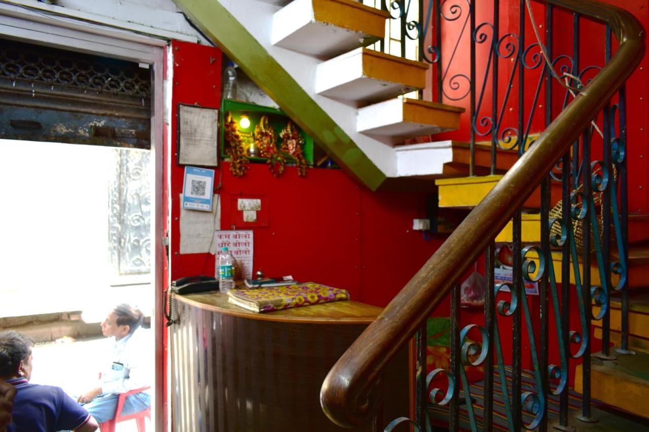 Sandhya Guest House Varanasi Near Ganga River ภายนอก รูปภาพ